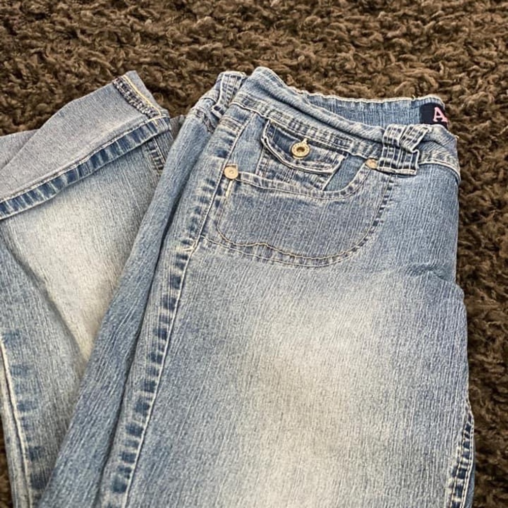 Angel brand Capri